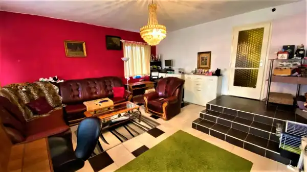 Eladó családi ház, Budapest, XXII. kerület 4+2 szoba 280 m² 195 M Ft