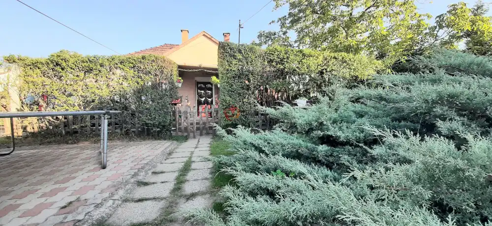 Pest megye - Erdőkertes