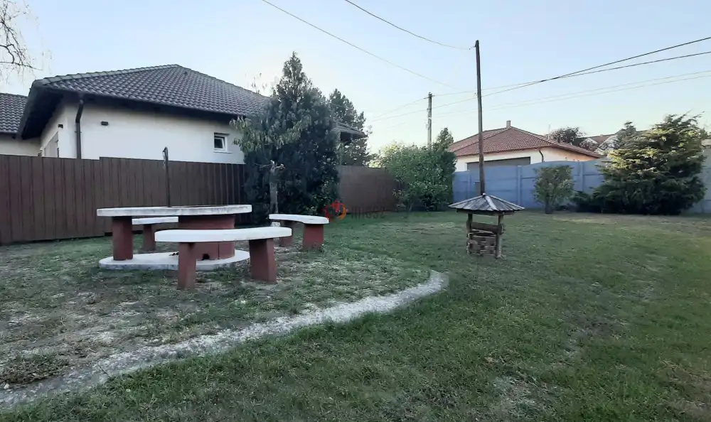 Pest megye - Erdőkertes