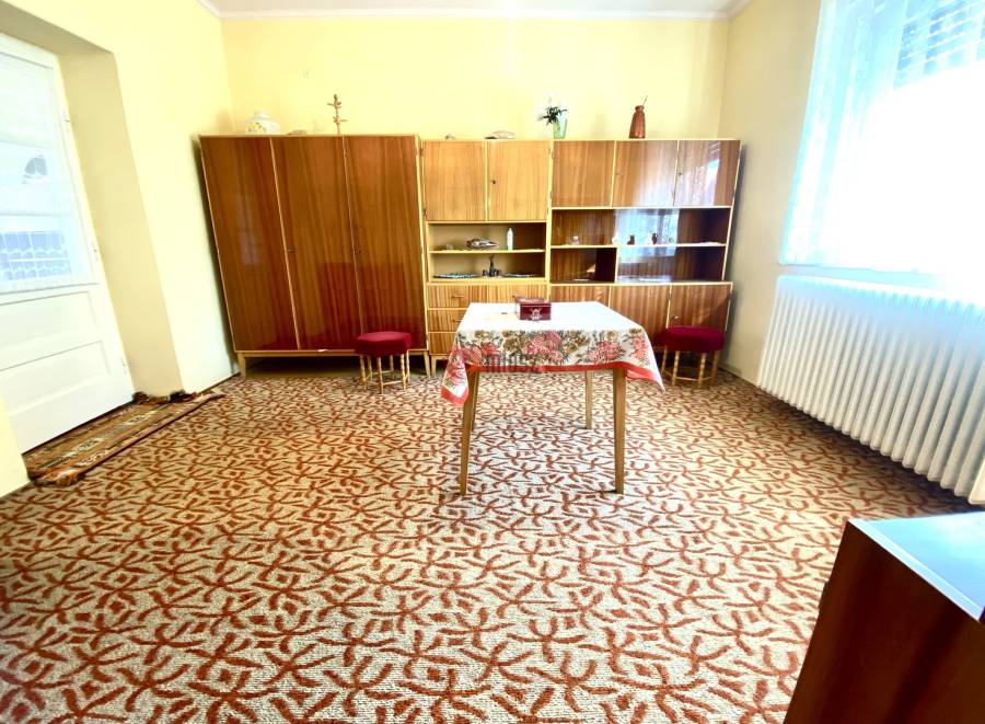 eladó családi ház, Püspökszilágy