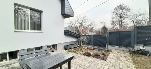 Eladó családi ház, Szada 5 szoba 145 m² 99.9 M Ft