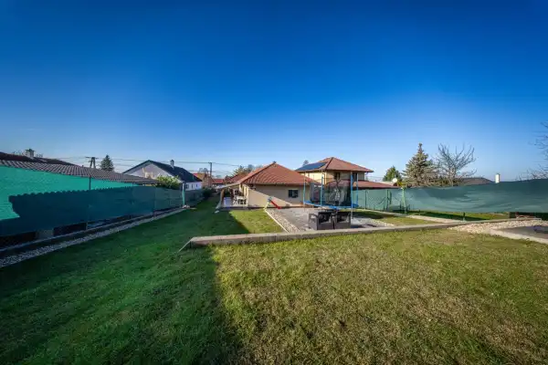 Eladó családi ház, Veresegyház 3 szoba 126 m² 141.9 M Ft