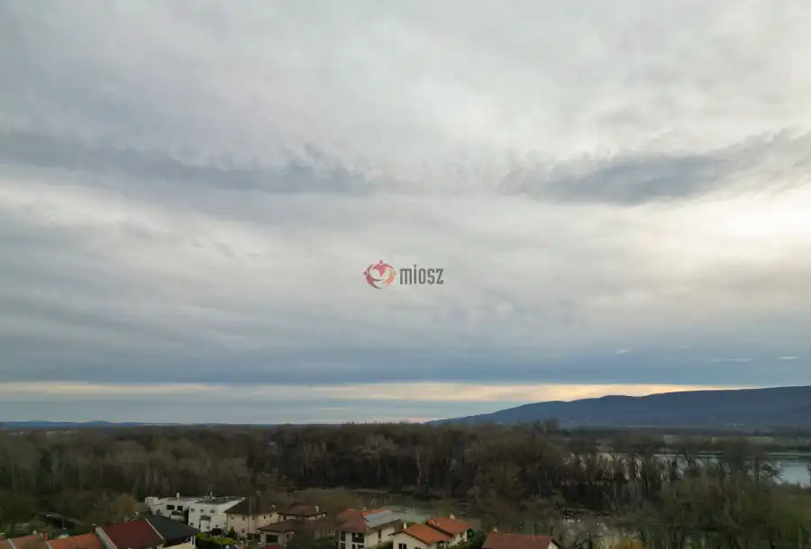 eladó  Építési telek, Vác