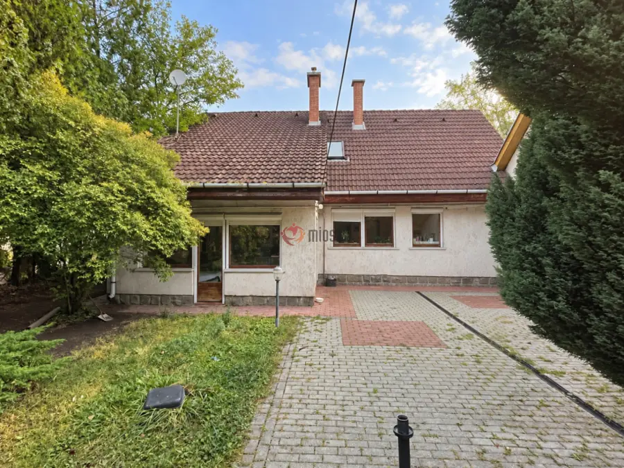 eladó ikerház, Szentendre