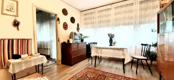 Eladó panellakás, Vác 2 szoba 52 m² 59.9 M Ft