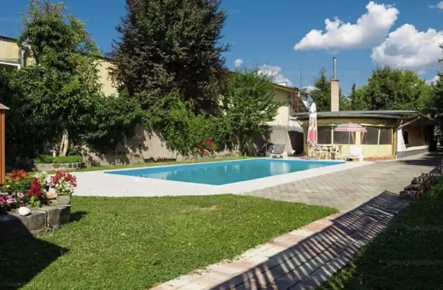 eladó panzió, Budapest, III. kerület