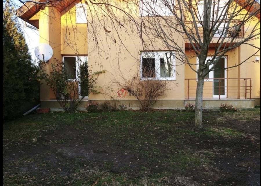 eladó téglalakás, Dabas