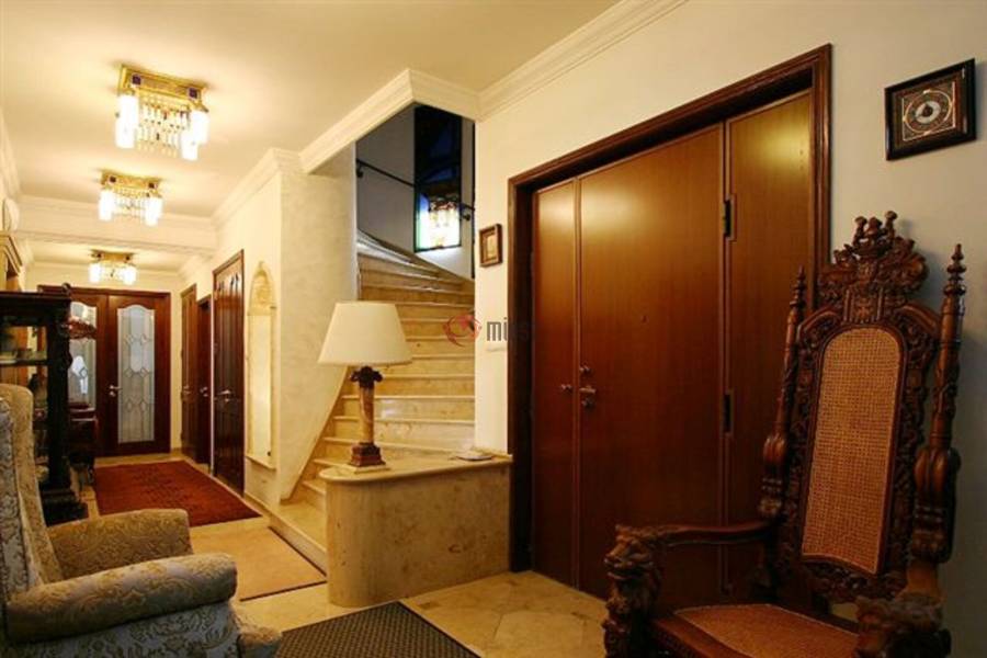 eladó villa, Budapest, III. kerület