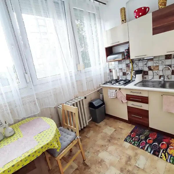 Kiadó panellakás, Vác 1 szoba 34 m² 150 E Ft/hó